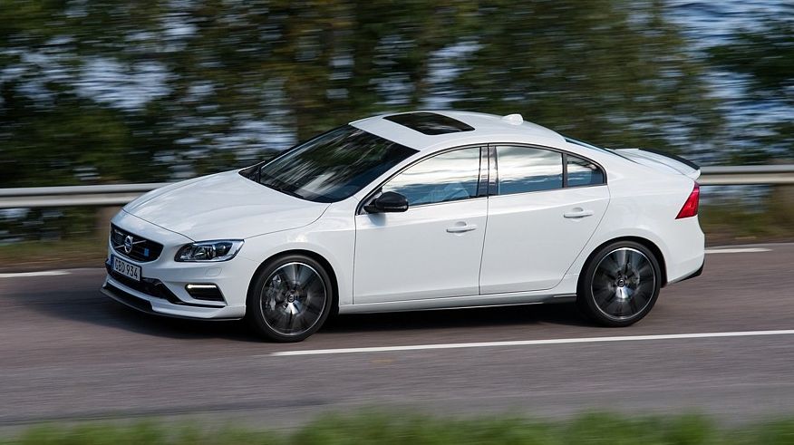 Volvo S60 II з пробігом: дорога оптика і проблемна електрика