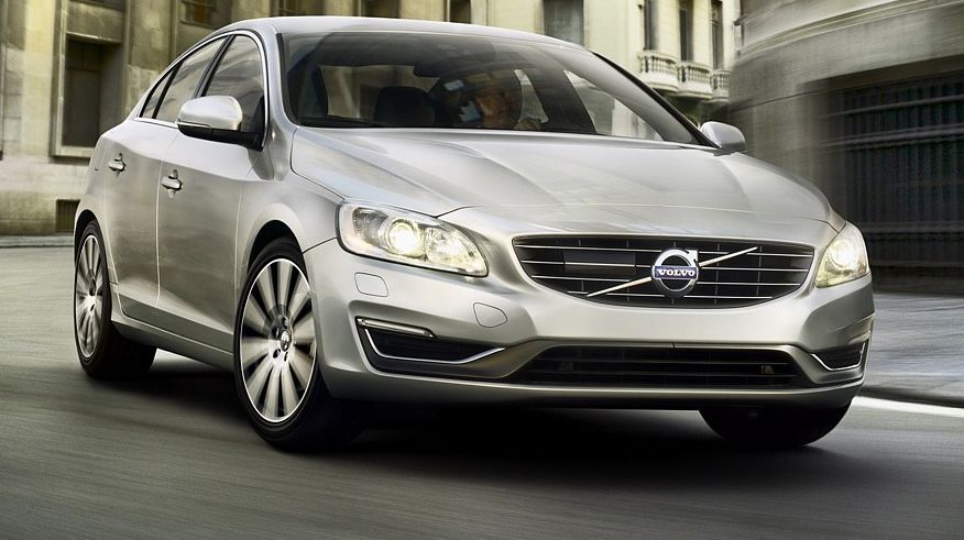 Volvo S60 II з пробігом: дорога оптика і проблемна електрика