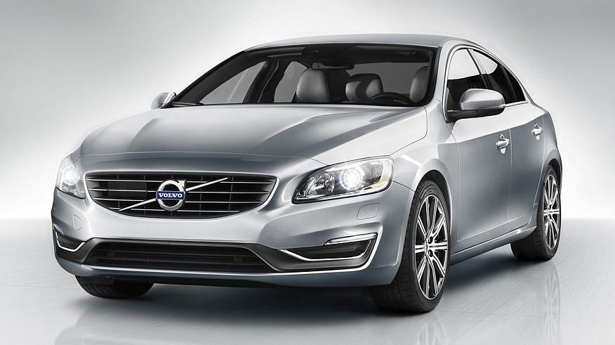 Volvo S60 II з пробігом: дорога оптика і проблемна електрика