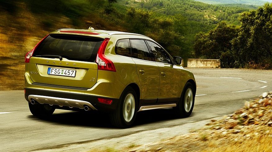 Volvo XC60 I з пробігом: дверима не грюкати, кнопки не тикати!