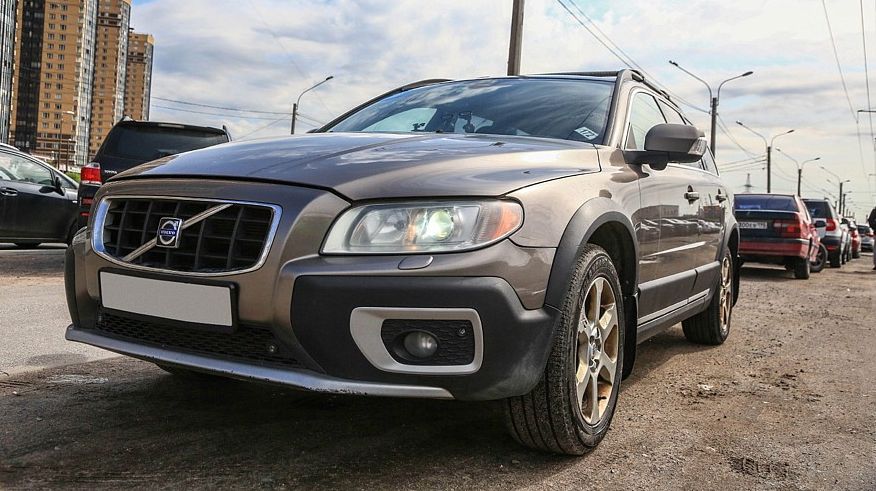 Volvo XC70 III з пробігом: погіршена електрика від Форда і підвіска, на якій можна економити