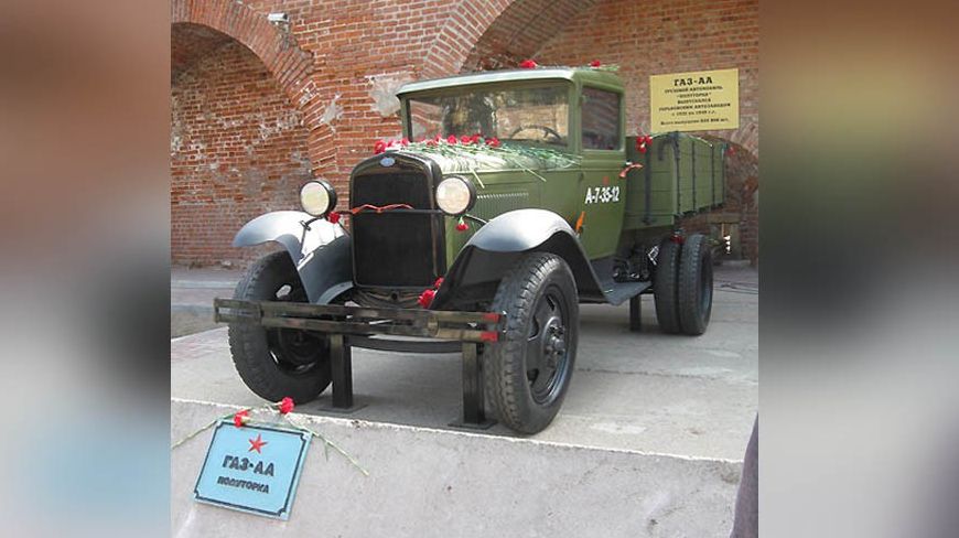 Автомобілі Великої Війни. Частина перша. Вантажівки