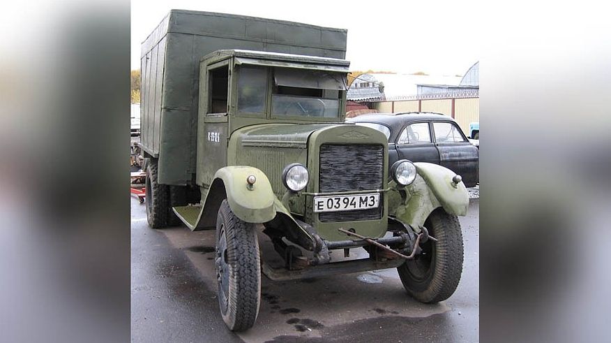 Автомобілі Великої Війни. Частина перша. Вантажівки