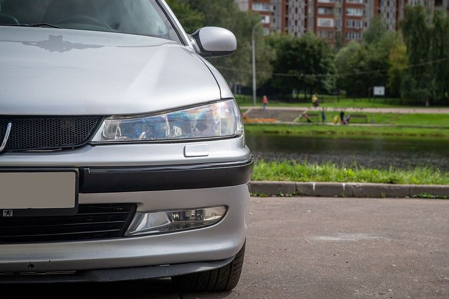 Peugeot 406 з пробігом: дірки в порогах не біда, якщо блок BSI в порядку