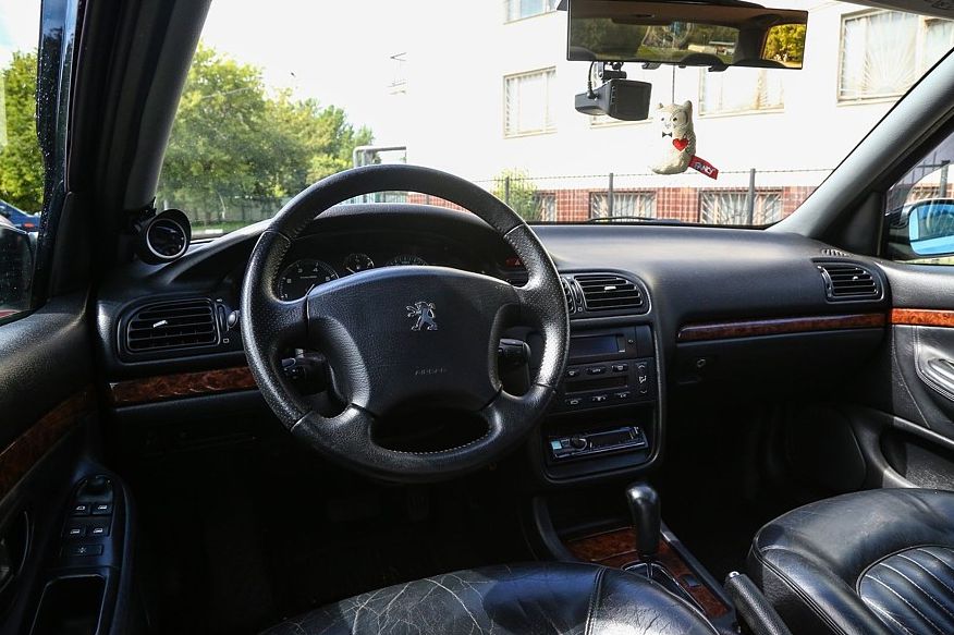 Peugeot 406 з пробігом: дірки в порогах не біда, якщо блок BSI в порядку