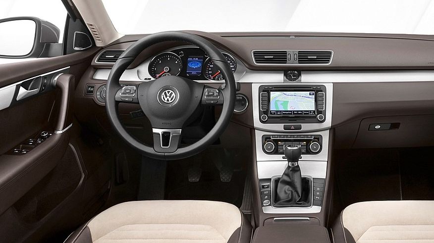 VW Passat B7 з пробігом: точкова іржа та електрика, яку краще не чіпати