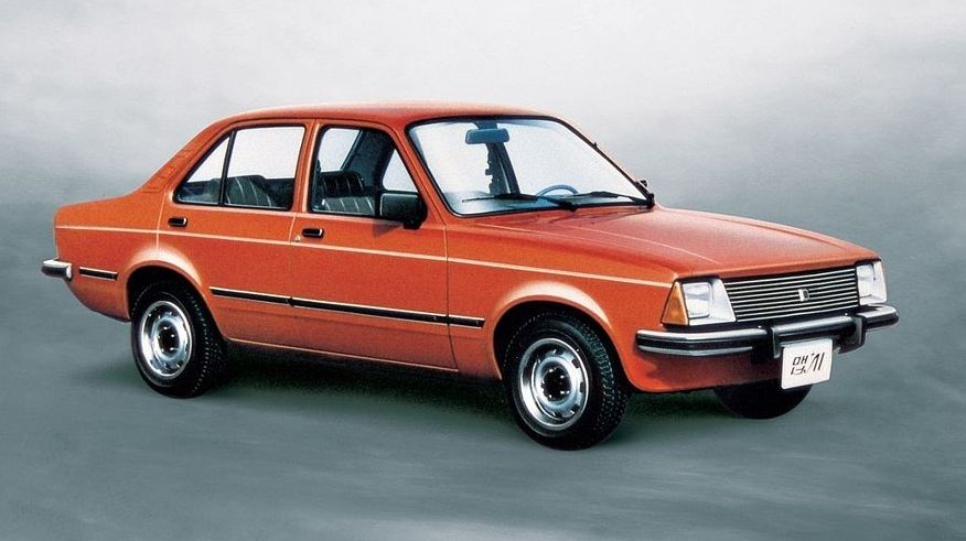 Брат на сестру: порівняння Opel Kadett E і Daewoo Nexia