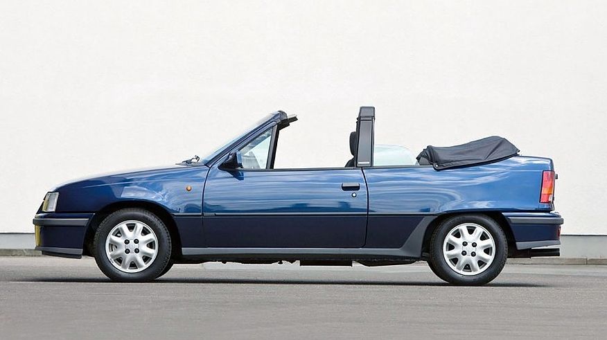 Брат на сестру: порівняння Opel Kadett E і Daewoo Nexia