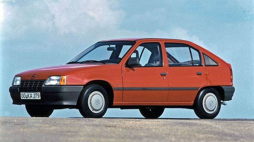 Брат на сестру: порівняння Opel Kadett E і Daewoo Nexia