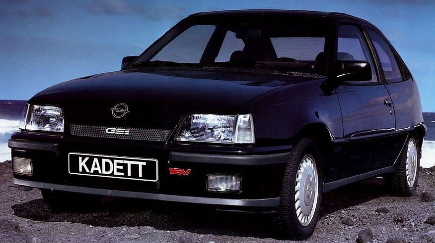 Брат на сестру: порівняння Opel Kadett E і Daewoo Nexia