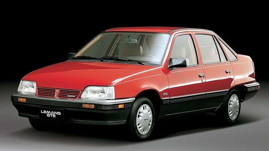 Брат на сестру: порівняння Opel Kadett E і Daewoo Nexia