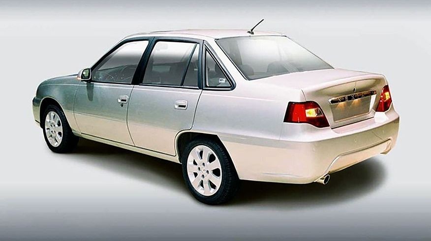 Брат на сестру: порівняння Opel Kadett E і Daewoo Nexia