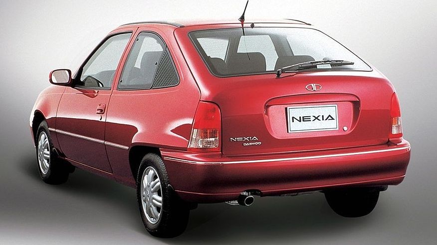 Брат на сестру: порівняння Opel Kadett E і Daewoo Nexia