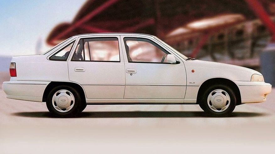 Брат на сестру: порівняння Opel Kadett E і Daewoo Nexia