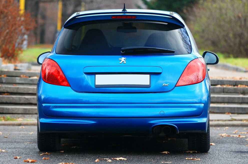 Дорослий, синій, злий: тюнінг Peugeot 207 RC