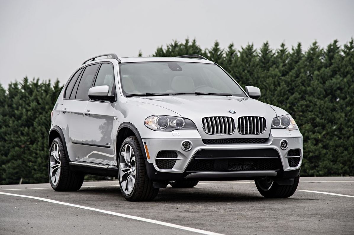 На користь небідних: обираємо BMW X5 E70 з пробігом