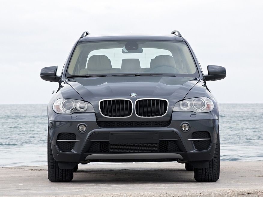 На користь небідних: обираємо BMW X5 E70 з пробігом