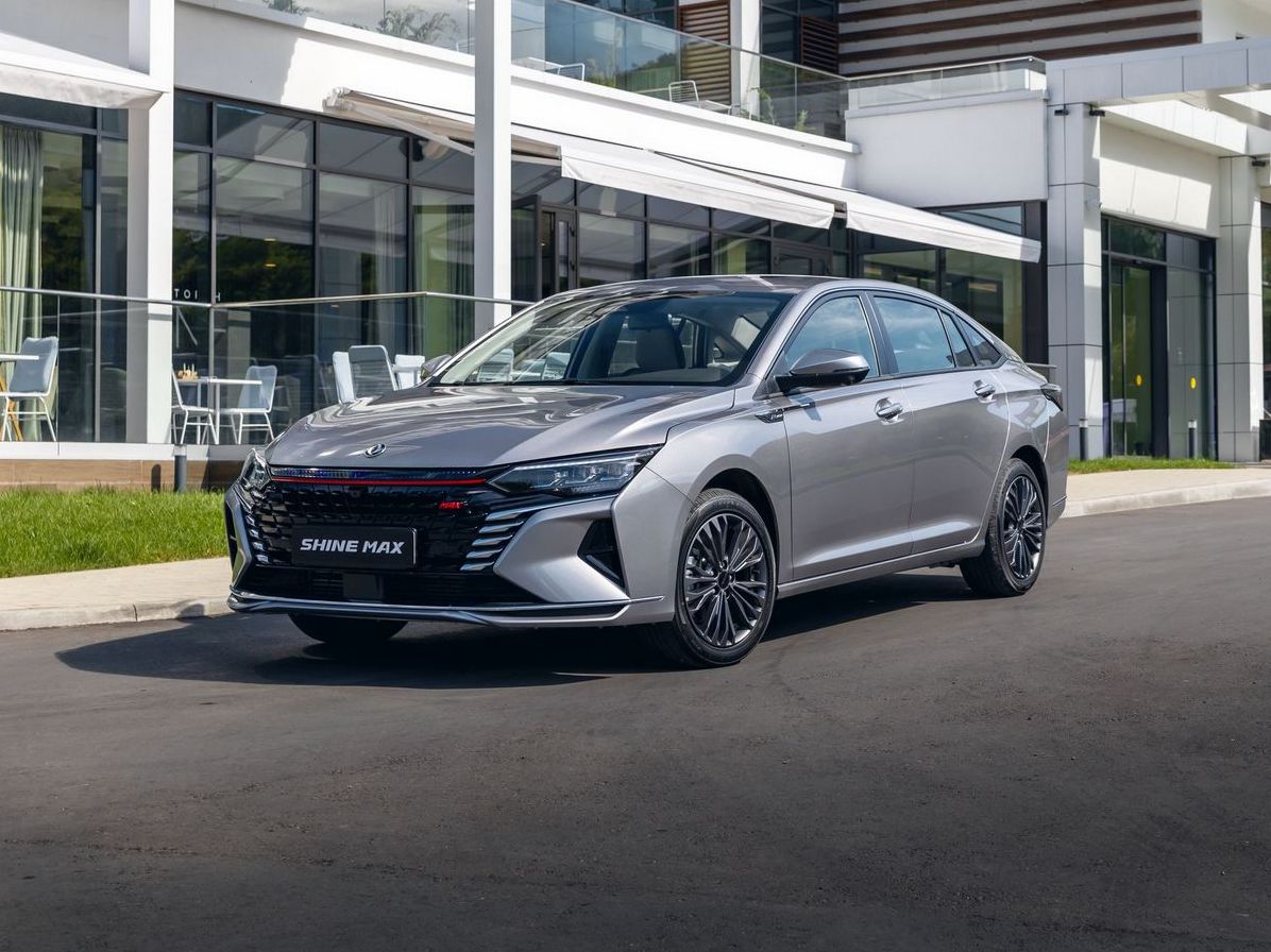 Dongfeng Aeolus Shine Max і компанія: обираємо седан D-класу до 3,5 мільйона Dongfeng Aeolus Shine Max і компанія: обираємо седан D-класу до 3,5 мільйона