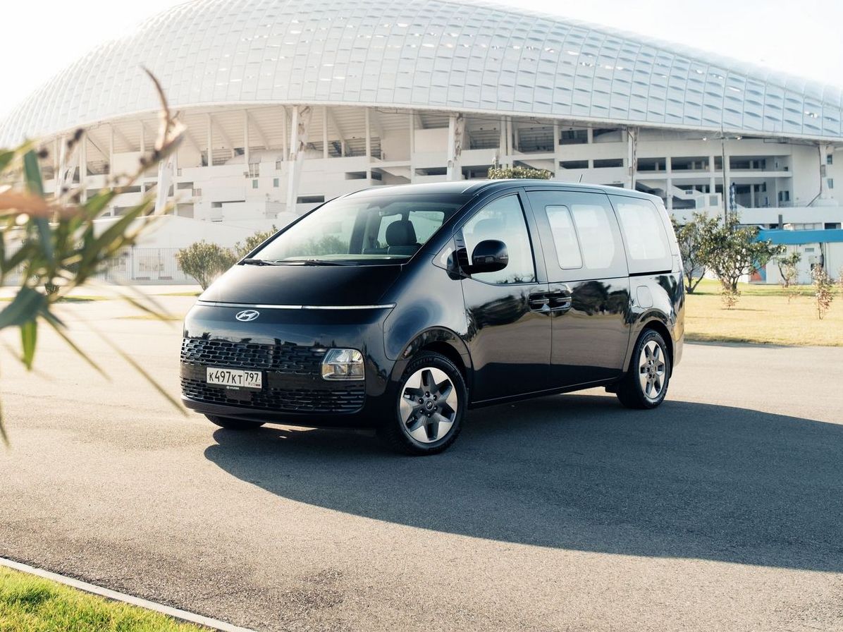 Hyundai Staria і компанія: обираємо мінівен до 7 мільйонів лей Hyundai Staria і компанія: обираємо мінівен до 7 мільйонів лей