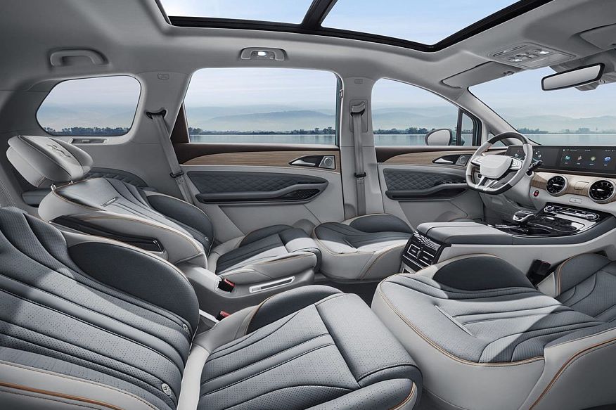 Hyundai Staria і компанія: обираємо мінівен до 7 мільйонів лей Hyundai Staria і компанія: обираємо мінівен до 7 мільйонів лей