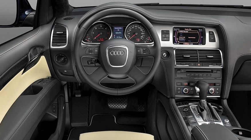 Обираємо Audi Q7 4L з пробігом: корозія кузова та електричні проблеми