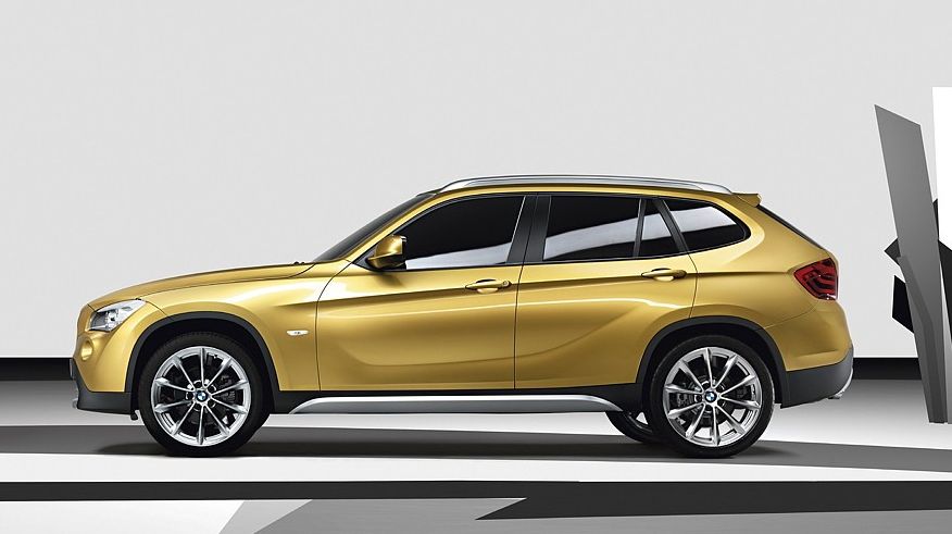 Обираємо BMW X1 E84 з пробігом: поточне лобове скло і складна електрика