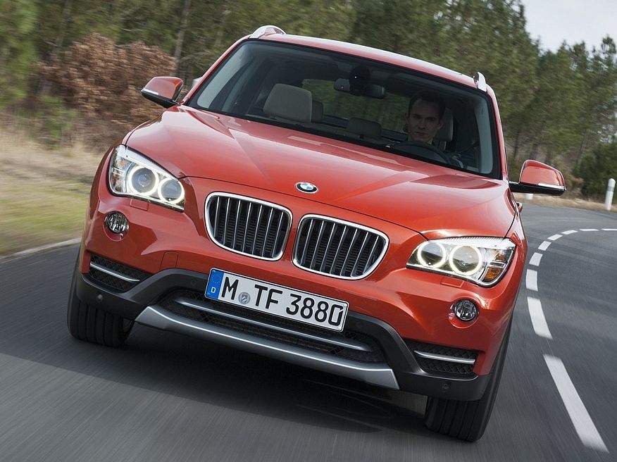 Обираємо BMW X1 E84 з пробігом: поточне лобове скло і складна електрика
