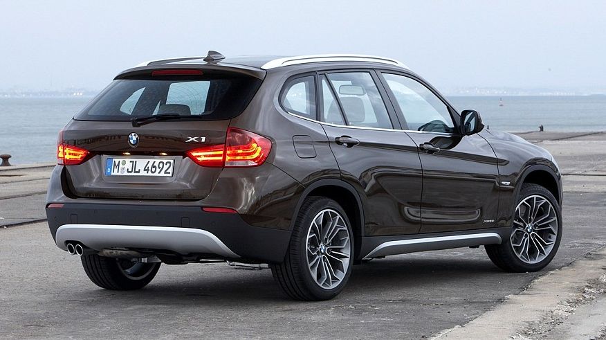 Обираємо BMW X1 E84 з пробігом: поточне лобове скло і складна електрика