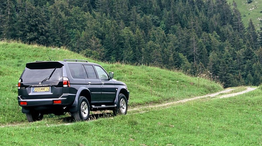 Обираємо Mitsubishi Pajero Sport I з пробігом: надійні та ненадійні мотори та трансмісії