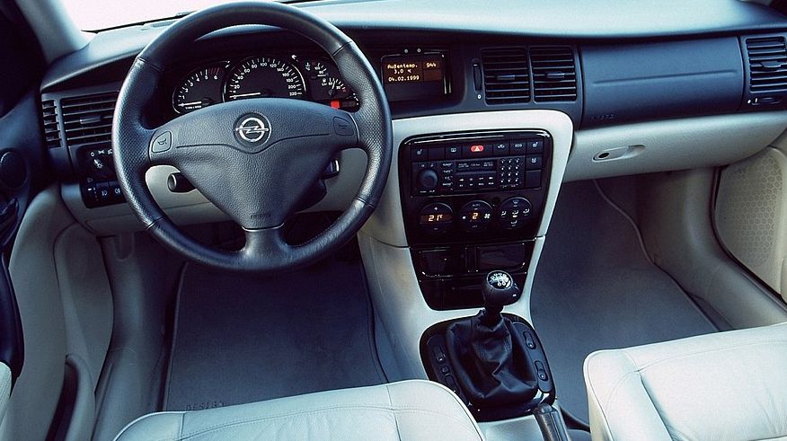 Обираємо Opel Vectra B з пробігом: корозія кузова та проблеми електрики