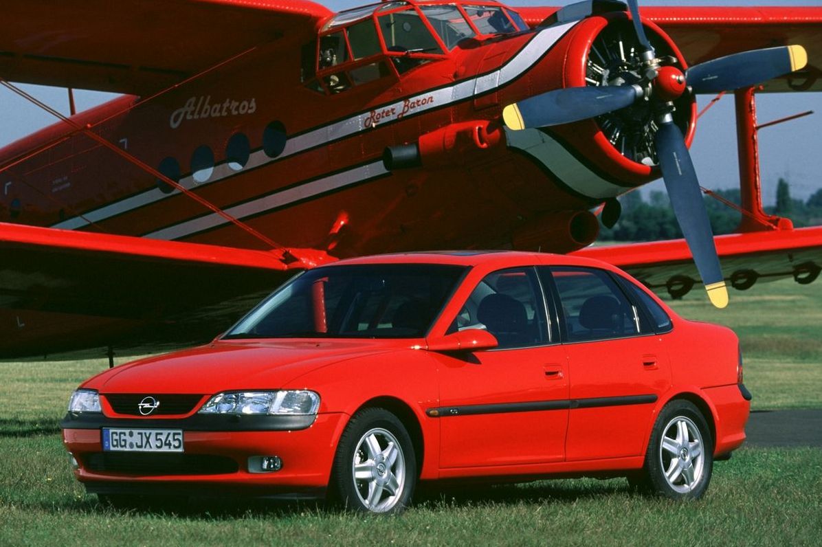 Обираємо Opel Vectra B з пробігом: корозія кузова та проблеми електрики