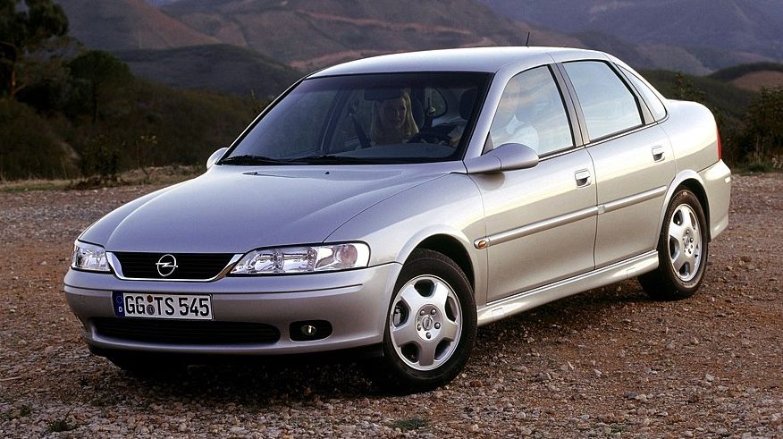 Обираємо Opel Vectra B з пробігом: корозія кузова та проблеми електрики
