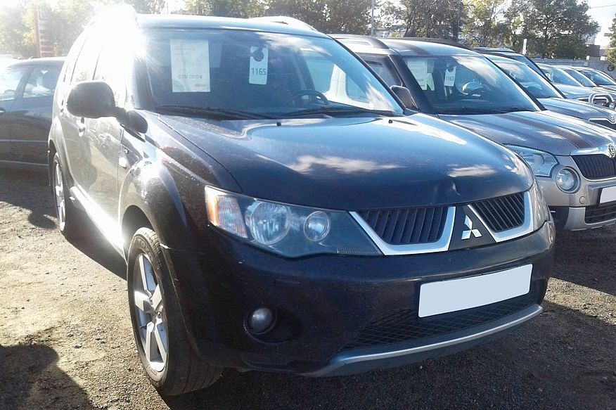Уперед, на барикади: купуємо Mitsubishi Outlander II за 700 тисяч