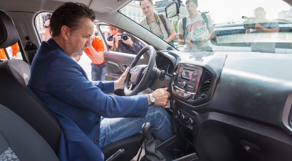 Усі факти про Lada Xray