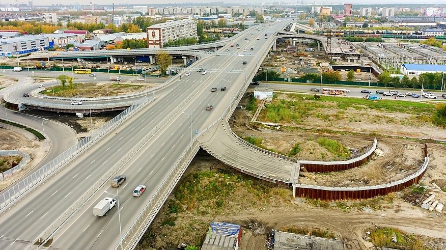 Війна автострад, світ вибоїн: як будуються дороги в різних країнах Війна автострад, світ вибоїн: як будуються дороги в різних країнах