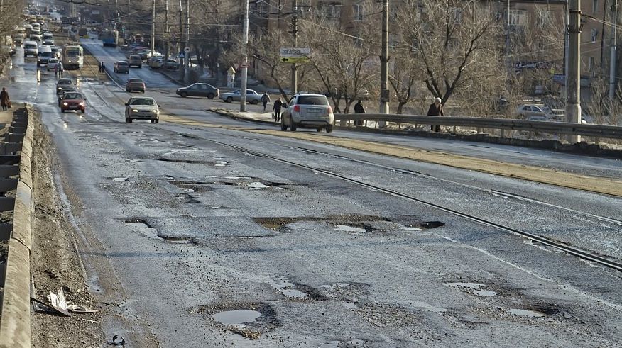 Війна автострад, світ вибоїн: як будуються дороги в різних країнах Війна автострад, світ вибоїн: як будуються дороги в різних країнах