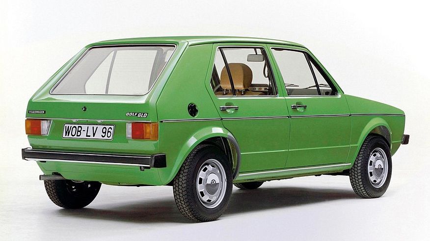 Довгоочікуваний багажник: як ВАЗ-21099 став найбажанішим автомобілем у СРСР