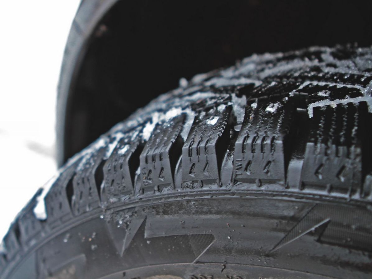 І легковику, і позашляховику: тест шин Pirelli Ice Zero