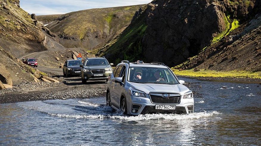 Острів чотирьох кольорів: випробовуємо Subaru в Ісландії