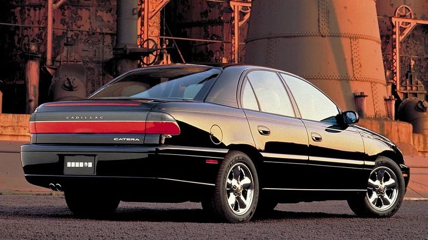 Вона потонула: як у GM зробили Cadillac Catera з Opel Omega B і чому він провалився