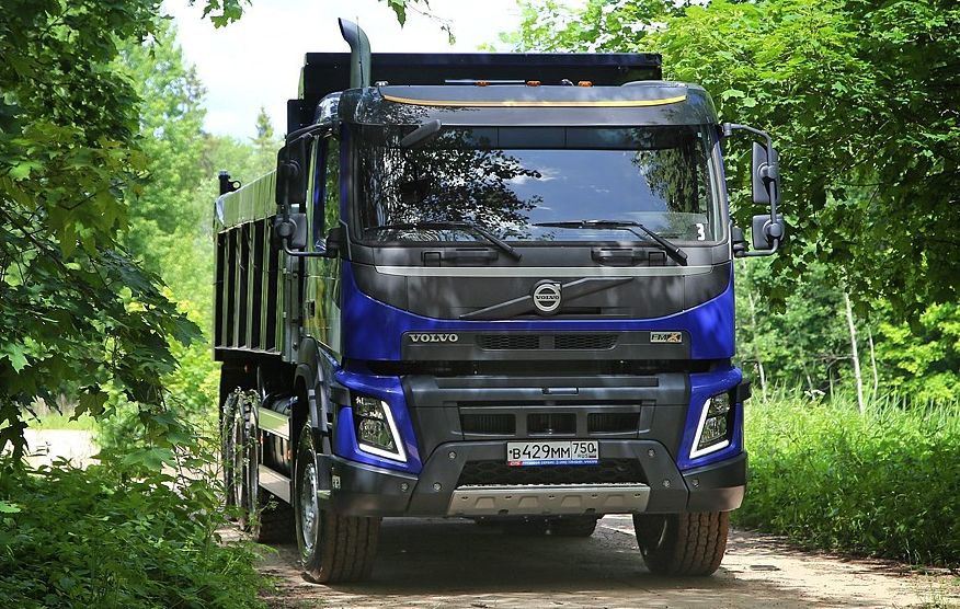 Змінена реальність: тест самоскида Volvo FMX 420 8Х4 Tridem