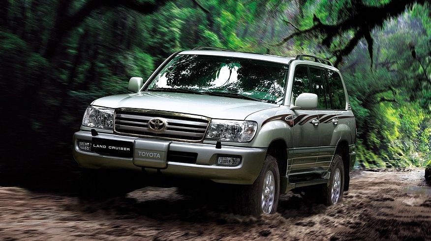 Як мільйонер мільйонеру: обираємо Toyota Land Cruiser 100 з пробігом