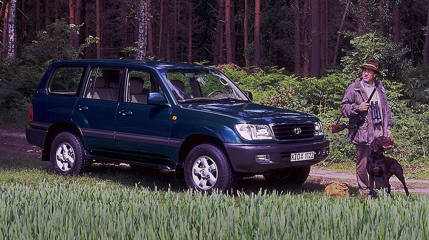 Як мільйонер мільйонеру: обираємо Toyota Land Cruiser 100 з пробігом