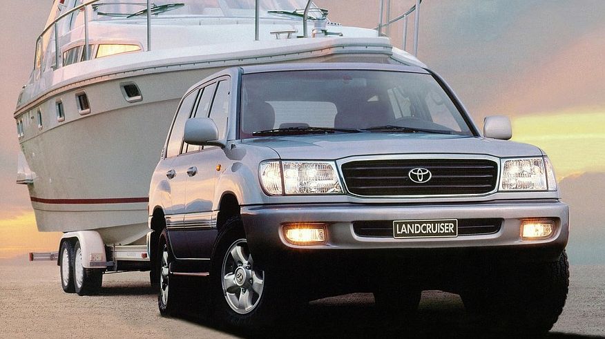 Як мільйонер мільйонеру: обираємо Toyota Land Cruiser 100 з пробігом