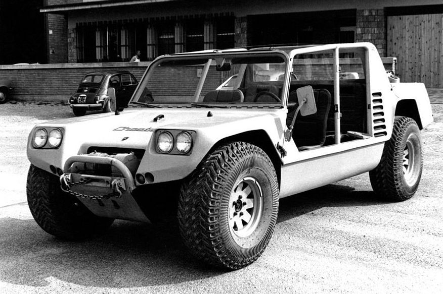 Від конкуренції з Hummer до люксових гаражів: як і чому з'явився Lamborghini LM002