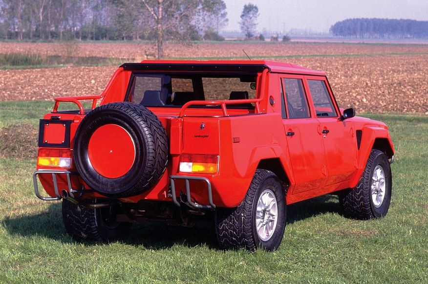 Від конкуренції з Hummer до люксових гаражів: як і чому з'явився Lamborghini LM002