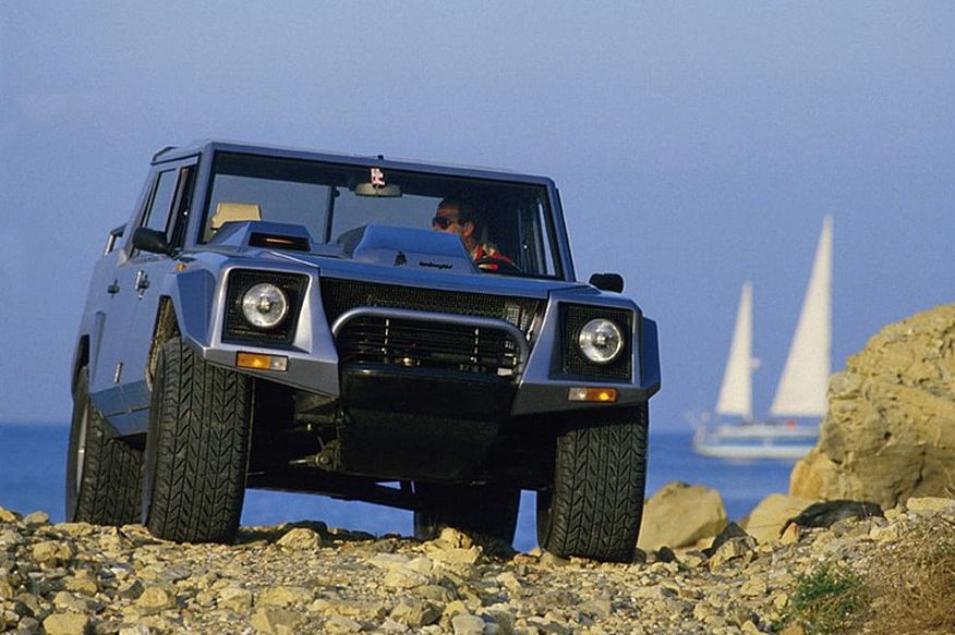 Від конкуренції з Hummer до люксових гаражів: як і чому з'явився Lamborghini LM002