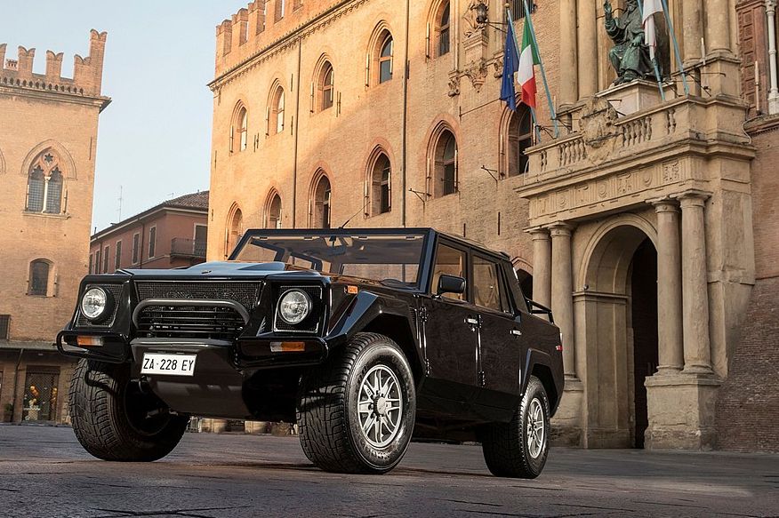 Від конкуренції з Hummer до люксових гаражів: як і чому з'явився Lamborghini LM002