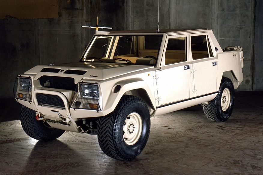 Від конкуренції з Hummer до люксових гаражів: як і чому з'явився Lamborghini LM002