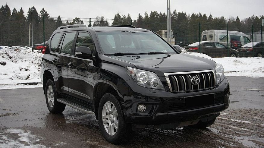 Цукерки: Toyota Land Cruiser Prado 150 з пробігом 272 тисячі в хорошому стані